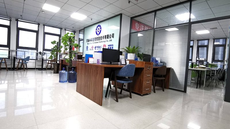 在选择IT运维外包服务商时，首先应关注其专业资质。以下是一些重要的评估指标：